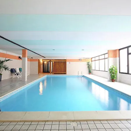別荘 Luxurious Holiday In With Pool トレモージネ